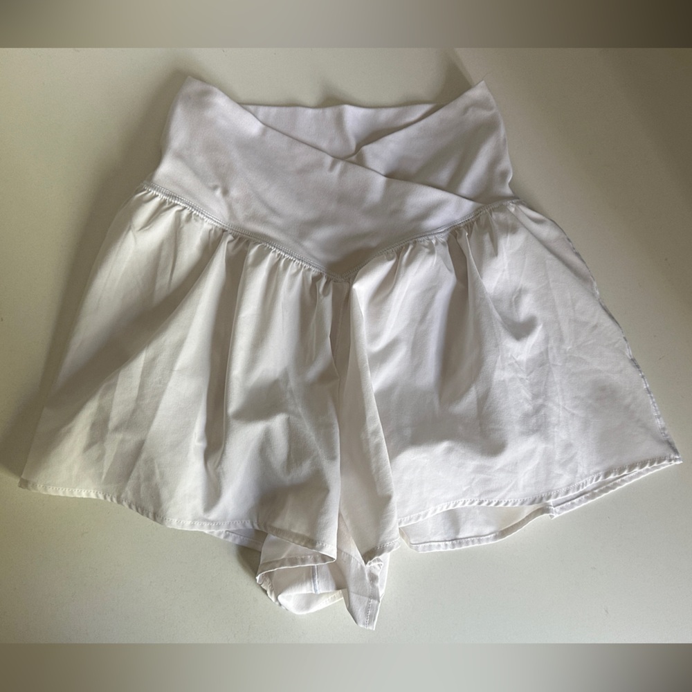 Aerie White Women's High-Waist Flowy Shorts